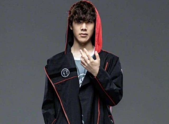 GamerLegion 对阵 Fnatic ， aurora 对抗 SAW 在 PGL Masters Bucharest 2025