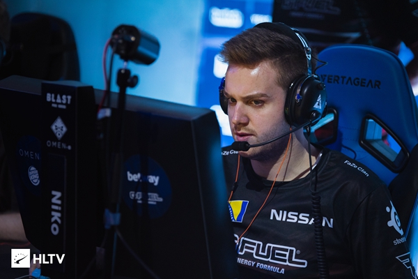 T1在LCK杯鏖战三局击败GEN，终结对GEN的联赛10连败