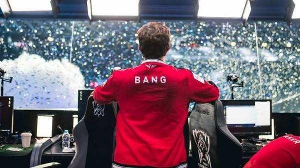 捍卫荣耀再接再厉，2021KPL秋季赛常规赛首轮战火重燃