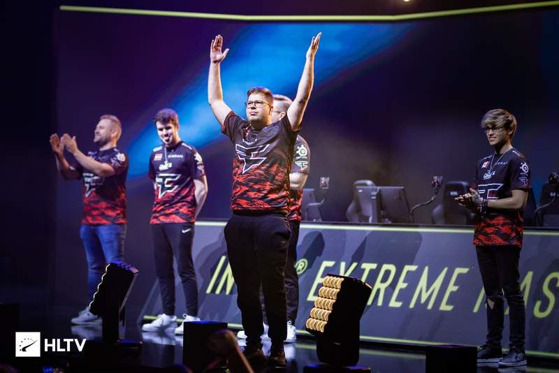 BLG群访 Tabe：对于季后赛的期待是，决赛跟JDG再交手一次