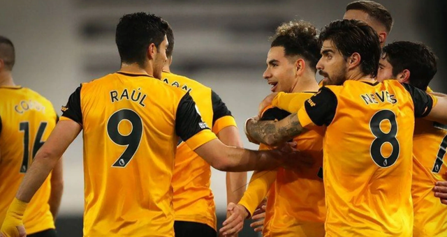 EWC官方：T1以2-1的比分战胜BLG，赢下了揭幕战